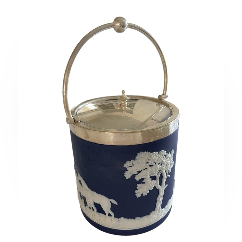 Antique Wedgwood Jasperware Biscuit Barrel / Cookie Jar - horses hunting dogs